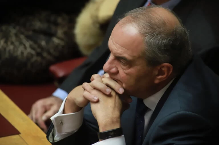 Παρέμβαση Κώστα Καραμανλή για τη Μακεδονία – Εισηγήσεις να «βγει μπροστά»